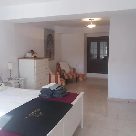 Bed and breakfast Caserio Castano *